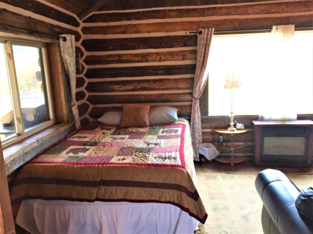 Creek Cabin Gardiner Luaran gambar
