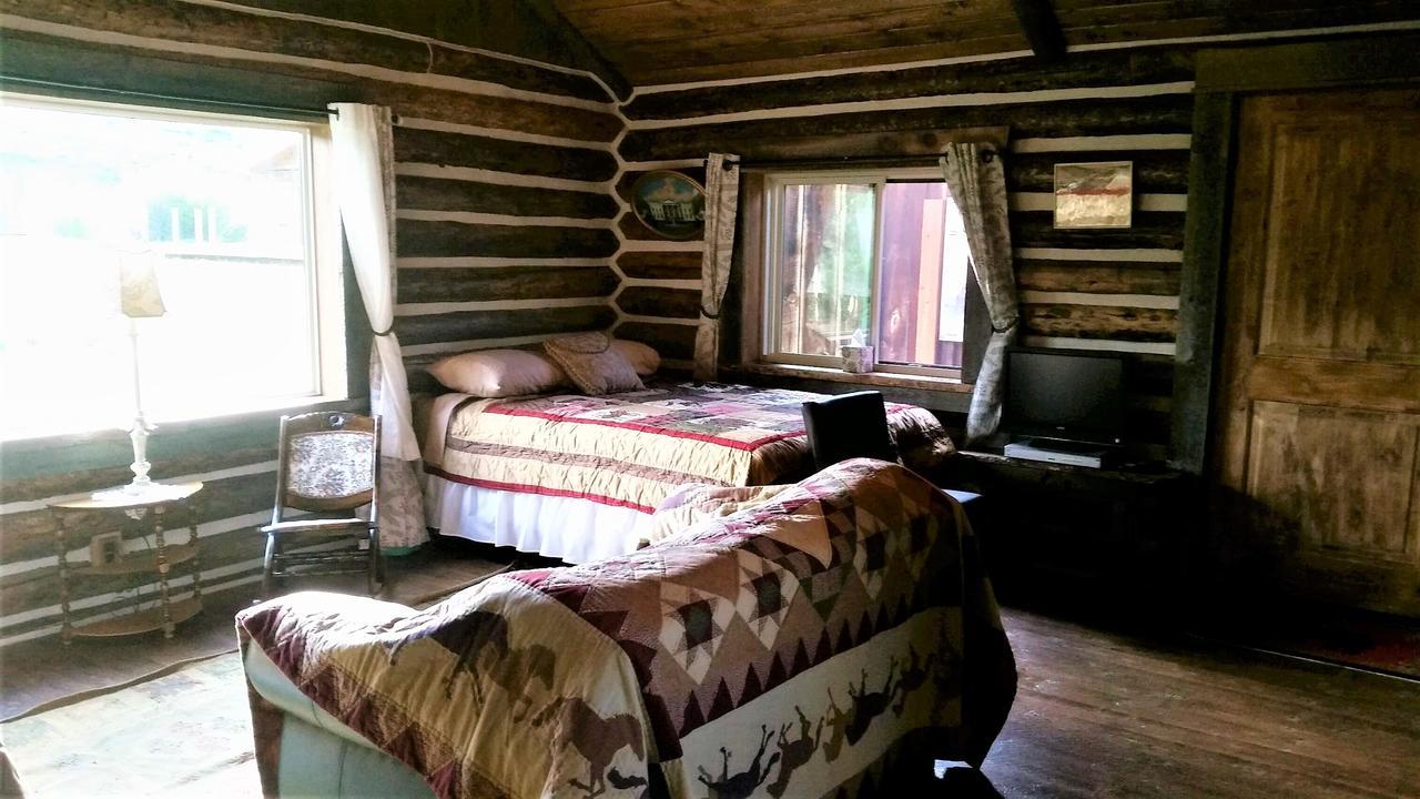 Creek Cabin Gardiner Luaran gambar